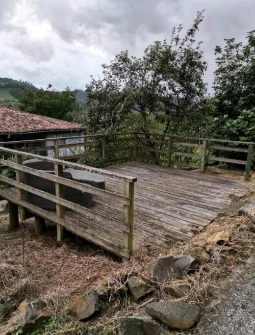 La Casina Roja - Santolaya De Cabranes Villa Arboleya Dış mekan fotoğraf