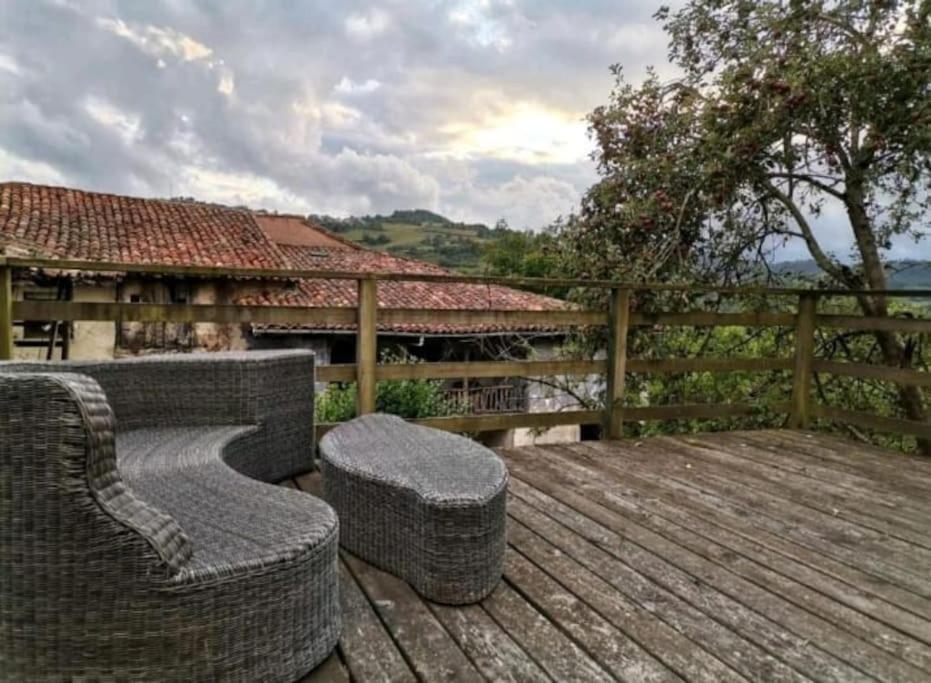 La Casina Roja - Santolaya De Cabranes Villa Arboleya Dış mekan fotoğraf