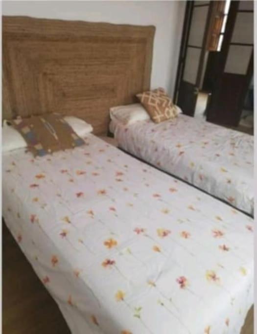 La Casina Roja - Santolaya De Cabranes Villa Arboleya Dış mekan fotoğraf